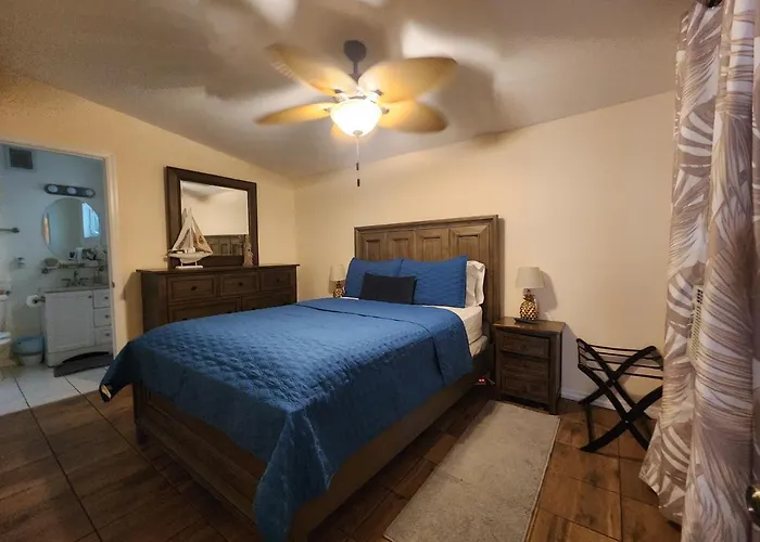 Old Town Suites